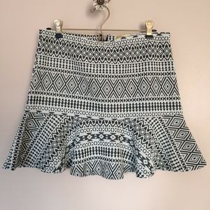 Princess Vera Wang B&W Tribal Pattern Mini Skirt